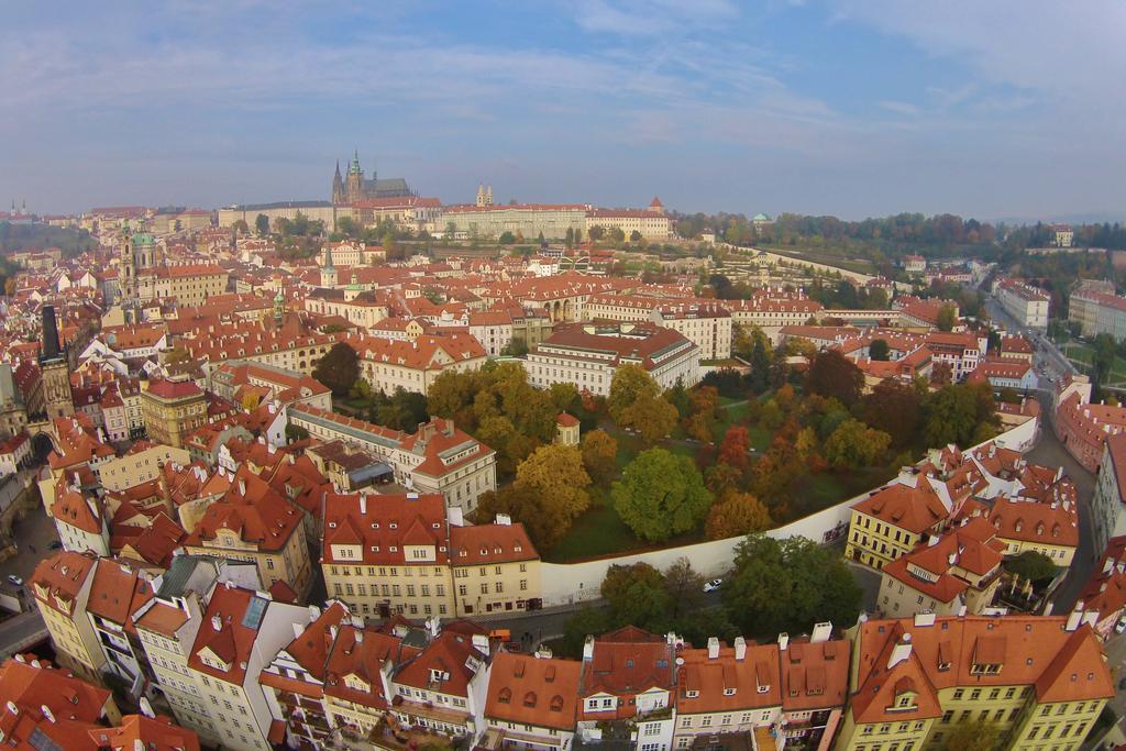 Hotel U Pava Prag Exterior foto