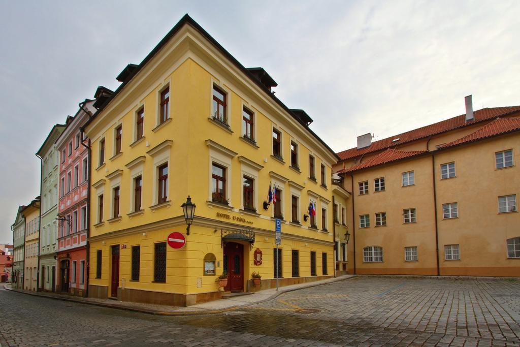 Hotel U Pava Prag Exterior foto